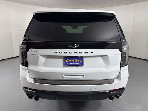 New 2026 Chevrolet Suburban Z71 w/ Comfort Package AWD/4WD image 8