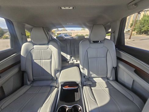 Used 2017 Acura MDX SH-AWD w/ Advance Package image 23