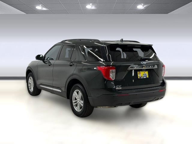 Certified 2023 Ford Explorer XLT AWD/4WD image 2