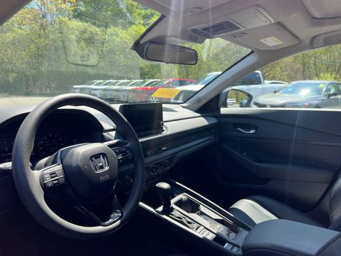 Used 2024 Honda Accord EX image 15