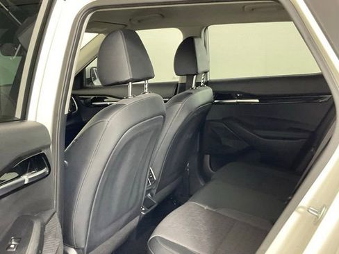 Used 2025 Kia Seltos S image 11