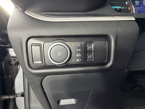 Used 2023 Ford Explorer XLT w/ Equipment Group 202A image 16