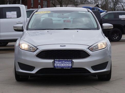 Used 2018 Ford Focus SE w/ Cold Weather Package image 8