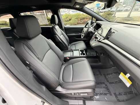 New 2026 Honda Odyssey EX-L image 39