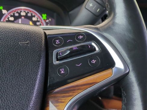 Used 2015 Cadillac Escalade Luxury image 29