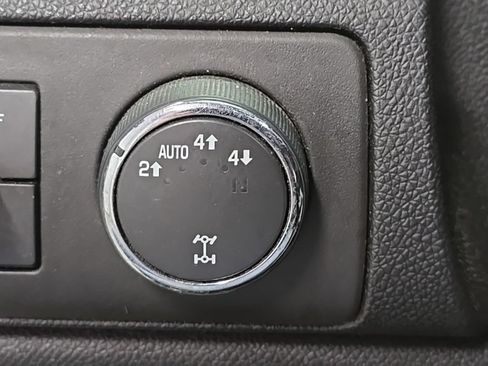 Used 2009 Chevrolet Tahoe LTZ AWD/4WD image 35