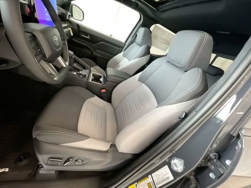 New 2026 Toyota Tacoma TRD Off-Road AWD/4WD image 11
