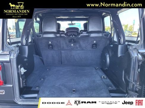 Used 2018 Jeep Wrangler Unlimited Rubicon AWD/4WD image 19