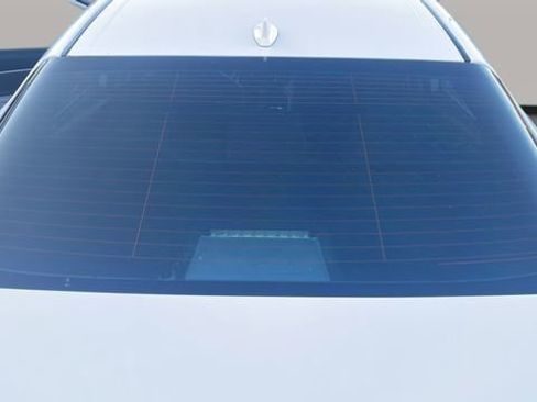 Used 2022 Toyota Camry LE image 45