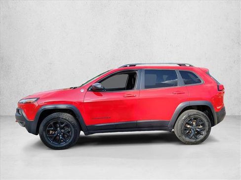Used 2017 Jeep Cherokee Trailhawk AWD/4WD image 8