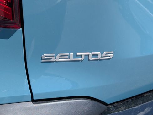 New 2026 Kia Seltos EX FWD image 20