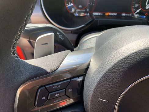 Used 2021 Ford Mustang Shelby GT500 w/ Technology Package image 39