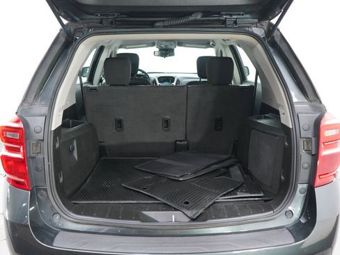 Used 2017 Chevrolet Equinox LS FWD image 16