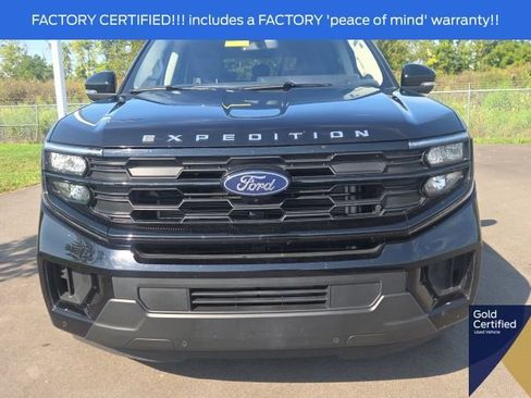 Used 2025 Ford Expedition Max Active AWD/4WD image 4