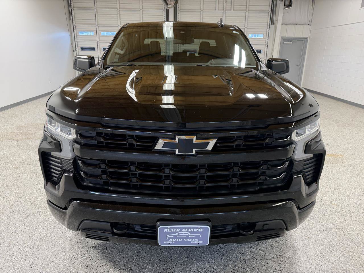 Used 2022 Chevrolet Silverado 1500 RST w/ Z71 Off-Road Package AWD/4WD image 3