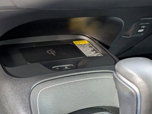 Used 2025 Toyota Corolla SE w/ SE Package image 17