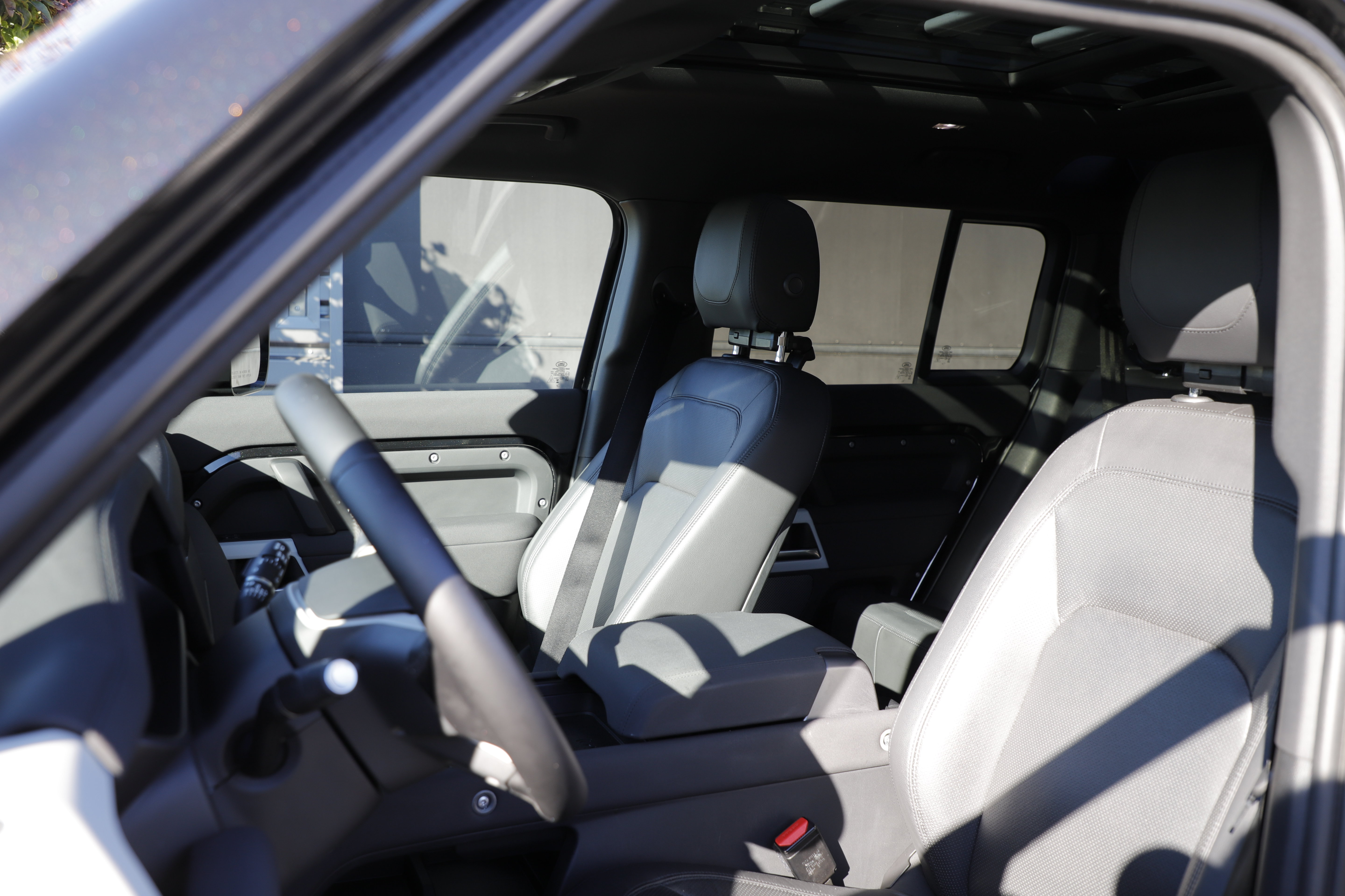 Used 2023 Land Rover Defender 110 S AWD/4WD image 17