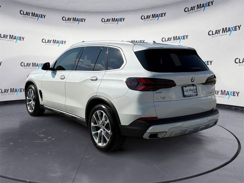 Used 2025 BMW X5 xDrive40i w/ Premium Package image 3