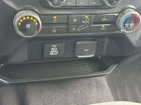Used 2025 Ford F250 XLT AWD/4WD image 21
