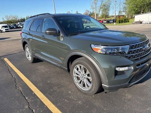 Certified 2023 Ford Explorer XLT w/ Equipment Group 202A AWD/4WD image 7