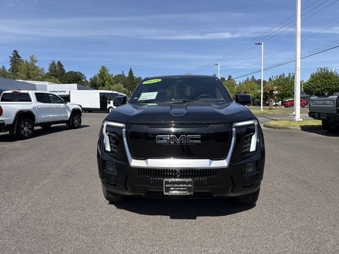 Used 2025 GMC Sierra EV Denali AWD/4WD image 8