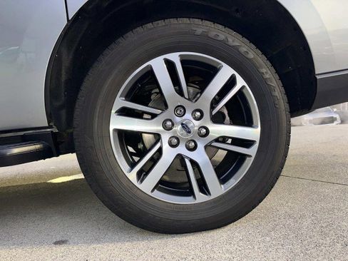 Used 2024 Ford Expedition Max XLT image 19