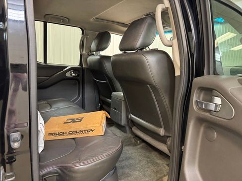 Used 2012 Nissan Frontier PRO-4X w/ Pro-4x Luxury Pkg image 22