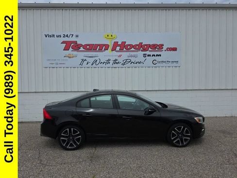 Used 2018 Volvo S60 T5 Dynamic w/ Vision Package FWD image 1