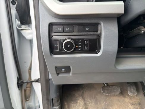 Used 2023 Ford F350 XLT w/ XLT Premium Package image 12