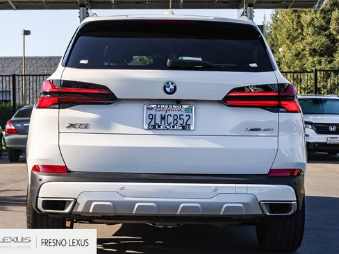 Used 2024 BMW X5 xDrive40i w/ Premium Package AWD/4WD image 5