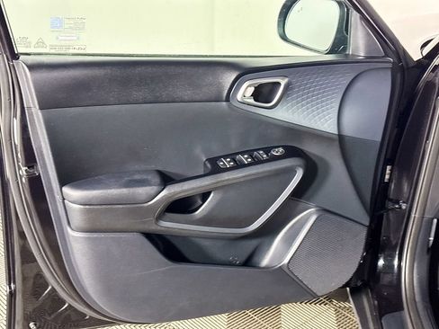 Certified 2023 Kia Soul EX FWD image 11