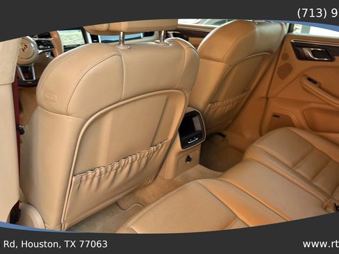 Used 2015 Porsche Macan Turbo image 32