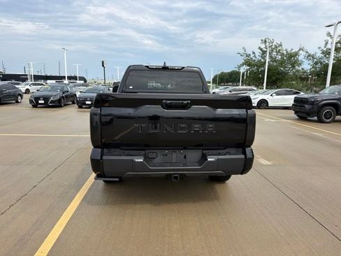 Used 2025 Toyota Tundra Limited AWD/4WD image 6
