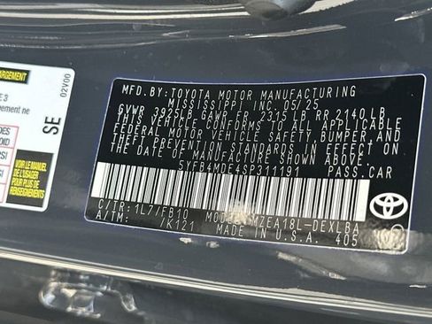 Certified 2025 Toyota Corolla LE FWD image 28