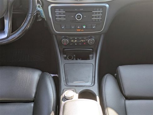 Used 2016 Mercedes-Benz GLA 250 image 19
