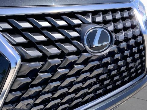 Used 2023 Lexus GX 460 Premium w/ Premium Package AWD/4WD image 29