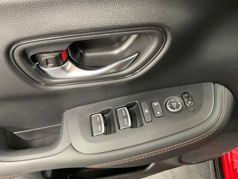Certified 2026 Honda HR-V Sport image 28