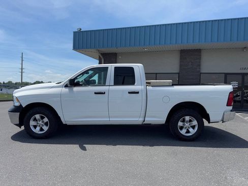 Used 2018 RAM 1500 Tradesman w/ Chrome Appearance Group AWD/4WD image 39