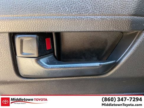 Certified 2024 Toyota Tacoma SR5 AWD/4WD image 11