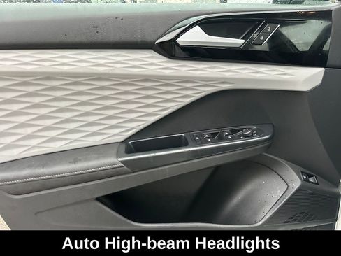 Used 2024 Volkswagen Taos S image 10