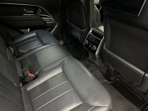 Used 2023 Land Rover Range Rover First Edition image 30