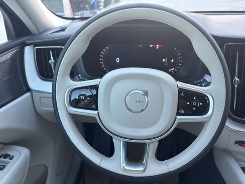 New 2026 Volvo XC60 B5 Ultra image 12