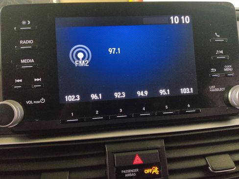 Used 2019 Honda Accord LX image 25