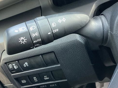 Used 2024 Toyota Tacoma TRD Sport image 26