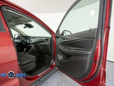 Used 2021 Buick Encore GX Select FWD image 40