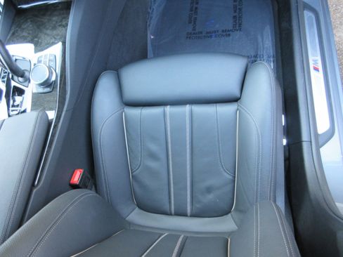 Used 2023 BMW 540i w/ M Sport Package image 29