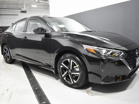 New 2025 Nissan Sentra SV image 7
