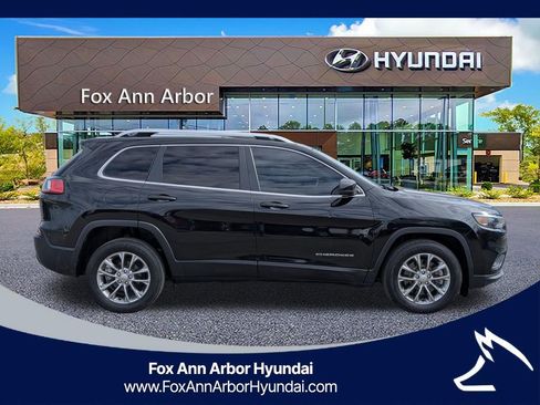 Used 2020 Jeep Cherokee Latitude Plus w/ Cold Weather Group image 6