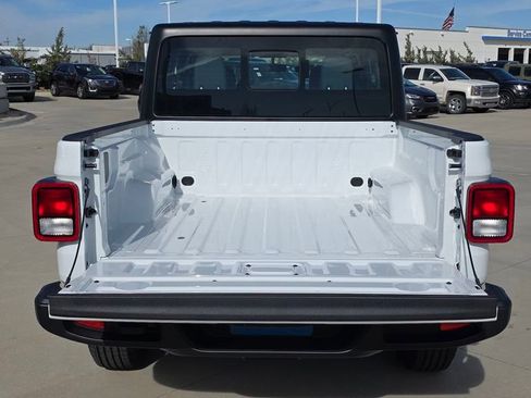 New 2026 Jeep Gladiator Sport image 5