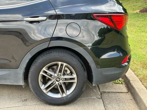 Used 2017 Hyundai Santa Fe Sport FWD image 36